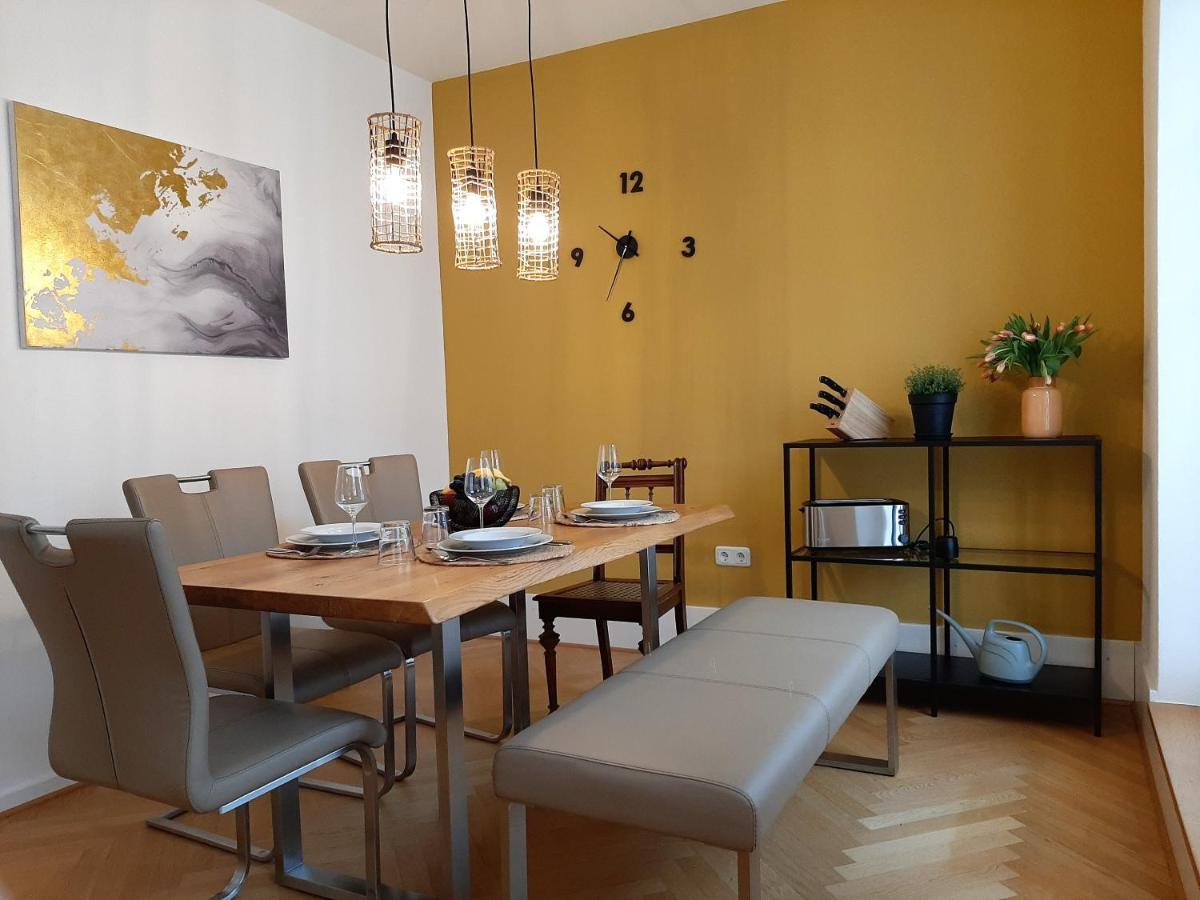 Apartment 4-6 Personen I 80Qm I Altstadt I Dachterasse I Parkplatz Straubing Extérieur photo